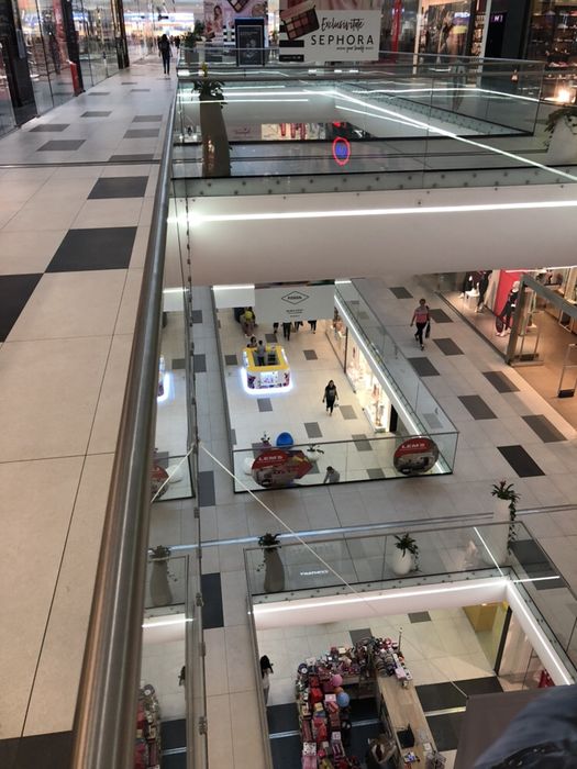 Vand mobilier modular cu led / stand tip insula centru comercial, mall