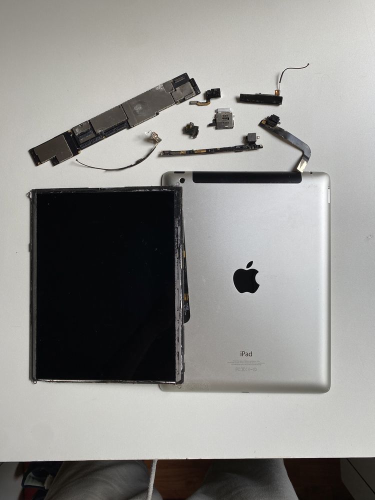 Piese iPad 4th Gen 2012 display, camera, placa de baza, sim
