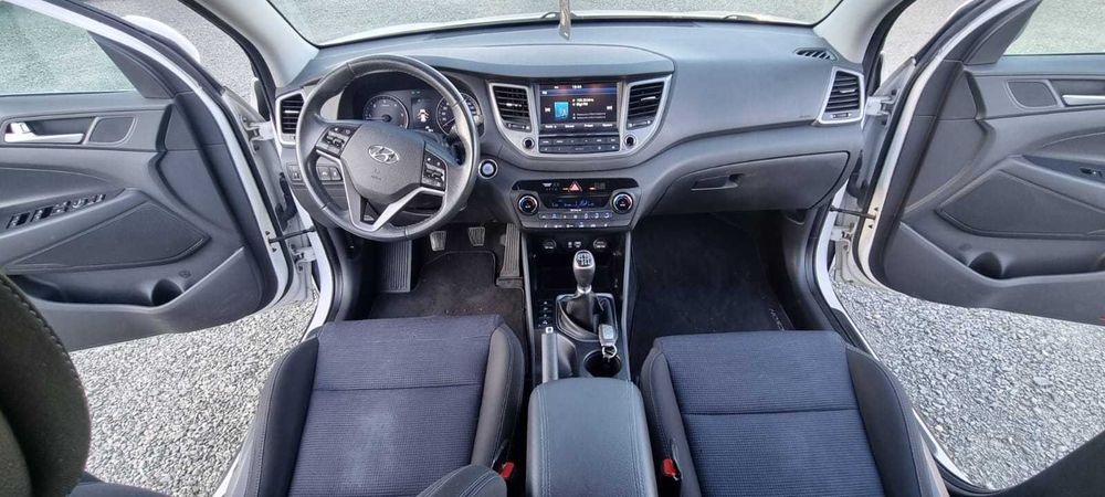 Hyundai Tucson 1.7 Diesel 2016 4x4 Rate sau Cash