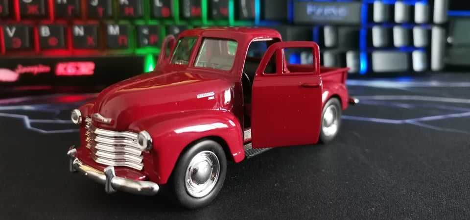 Шевролет 3100 от '53г. в мащаб 1:34