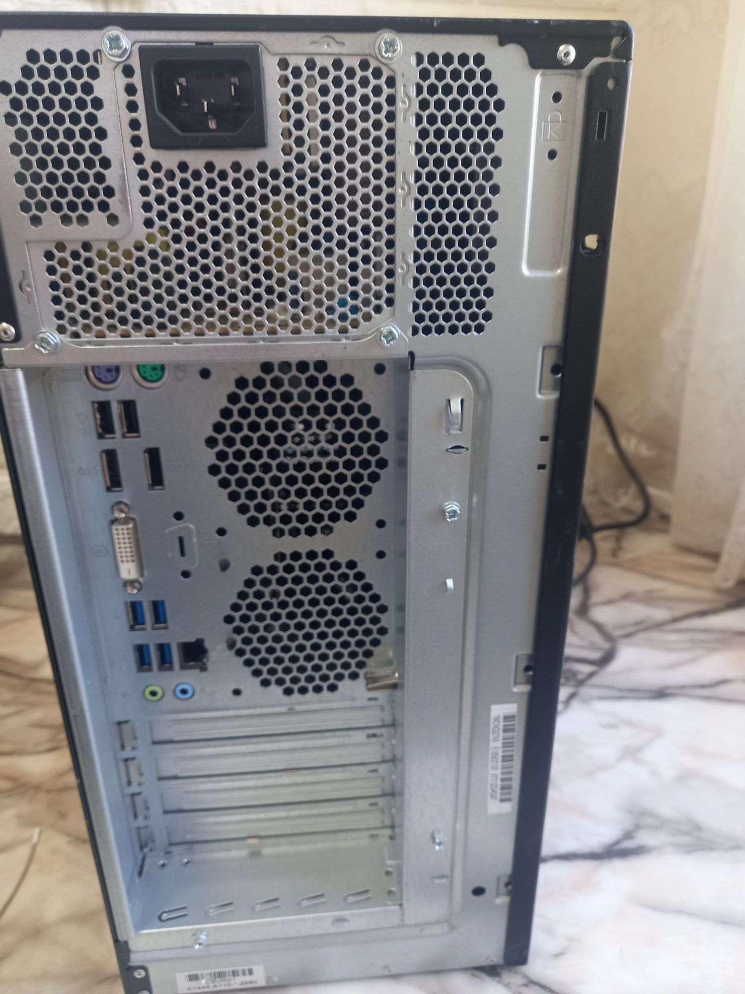 Мощен компютър Fujitsu Intel® Core™ i5-7500 8gb/16gb DDR4 Ssd