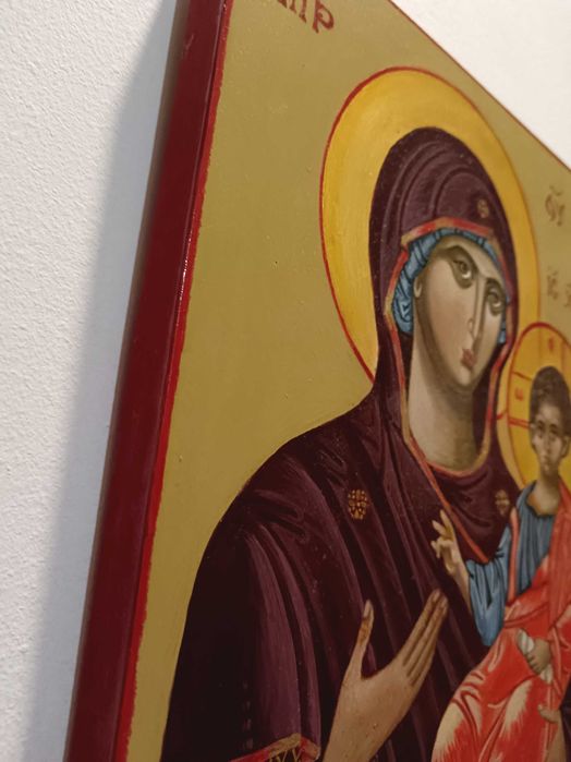 Icoană pe blat MDF realizată manual in culori acrilice