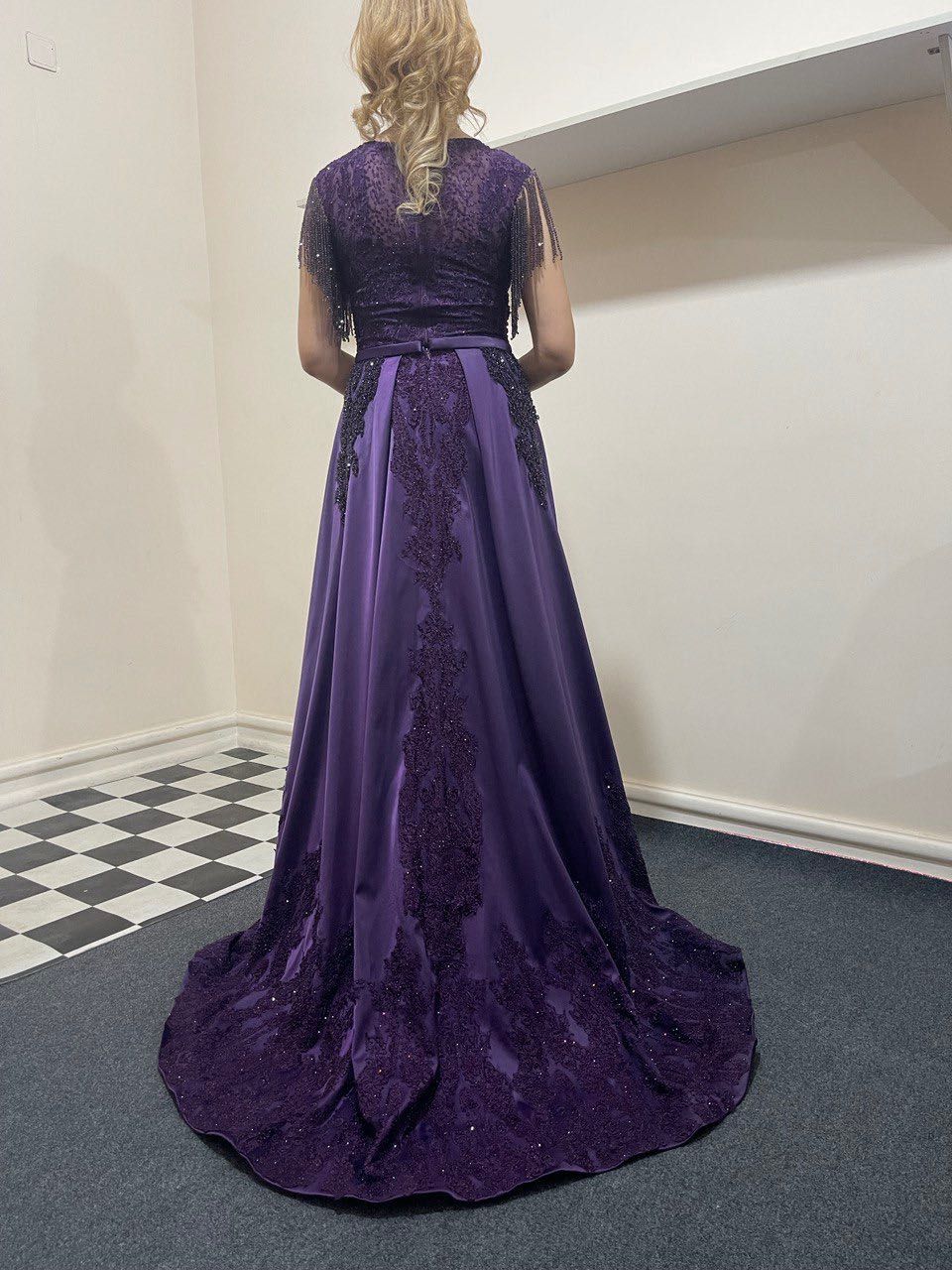 Вечернее платье 42размер (Турция)  фиолетового цвета