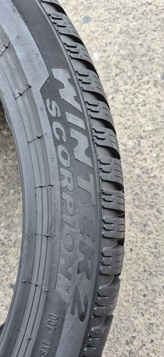 4 anvelope iarna Pirelli,fata 285/35/22,spate 315/30/22.Pret pe bucata