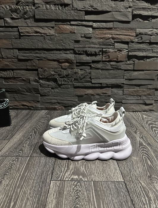 Versace Chain Reaction