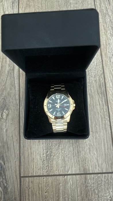 Часы Casio.