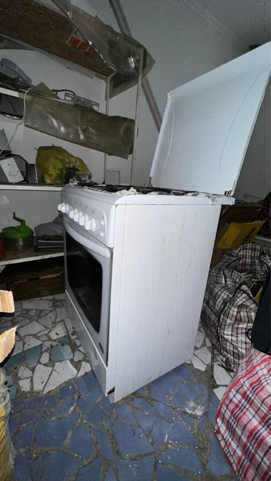 Продается газовая плита+печка