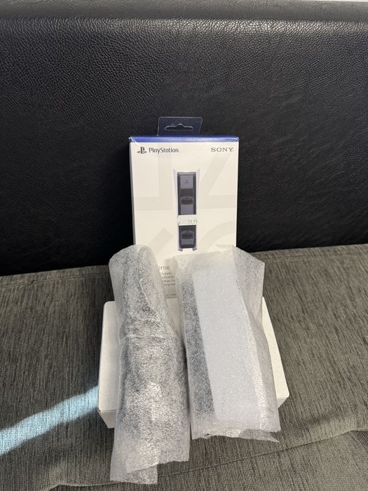 КАТО НОВА Зарядна Станция DualSense Charging Station