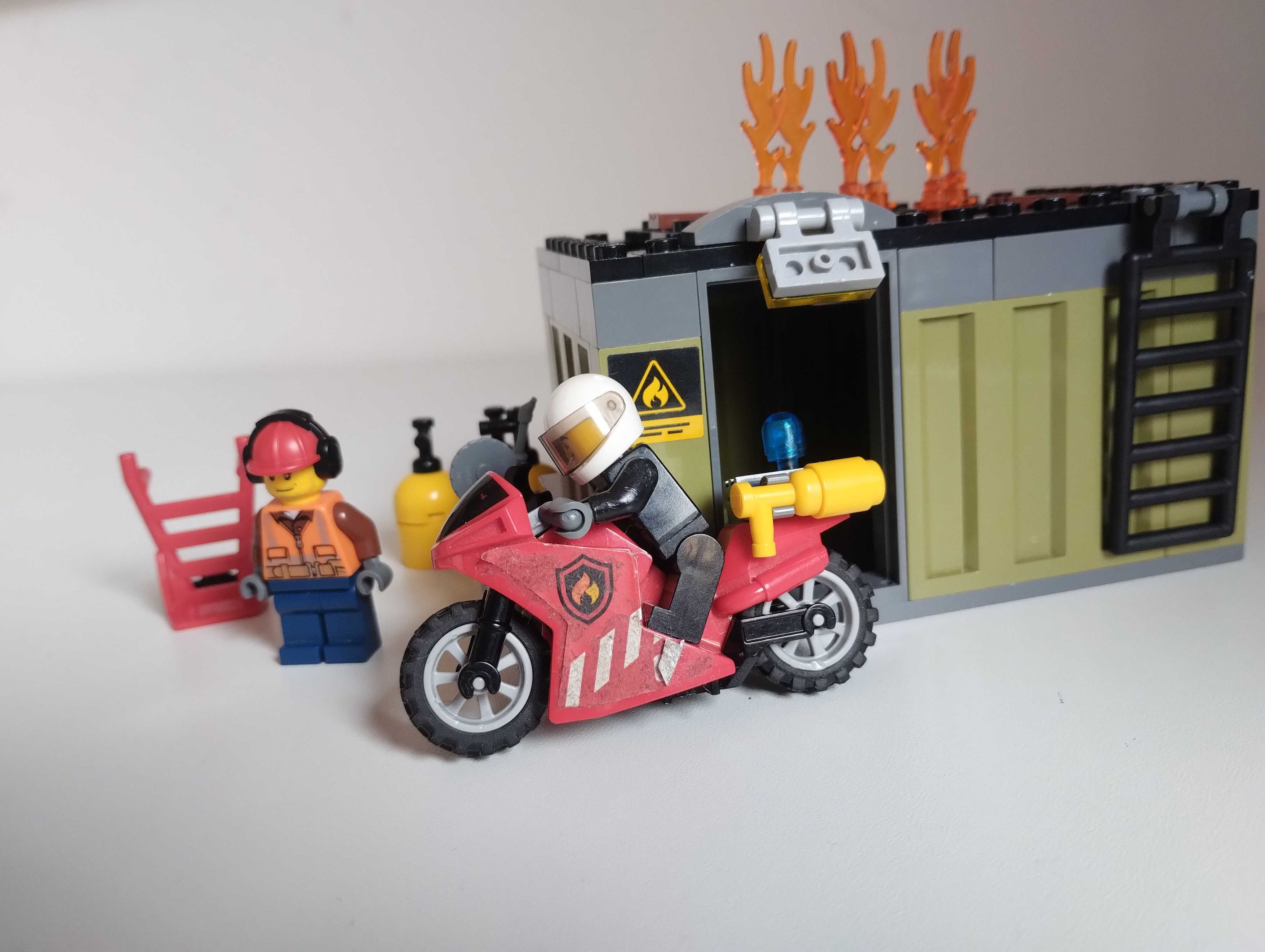 Lego Set  60108 Fire Response Unit Pompieri
