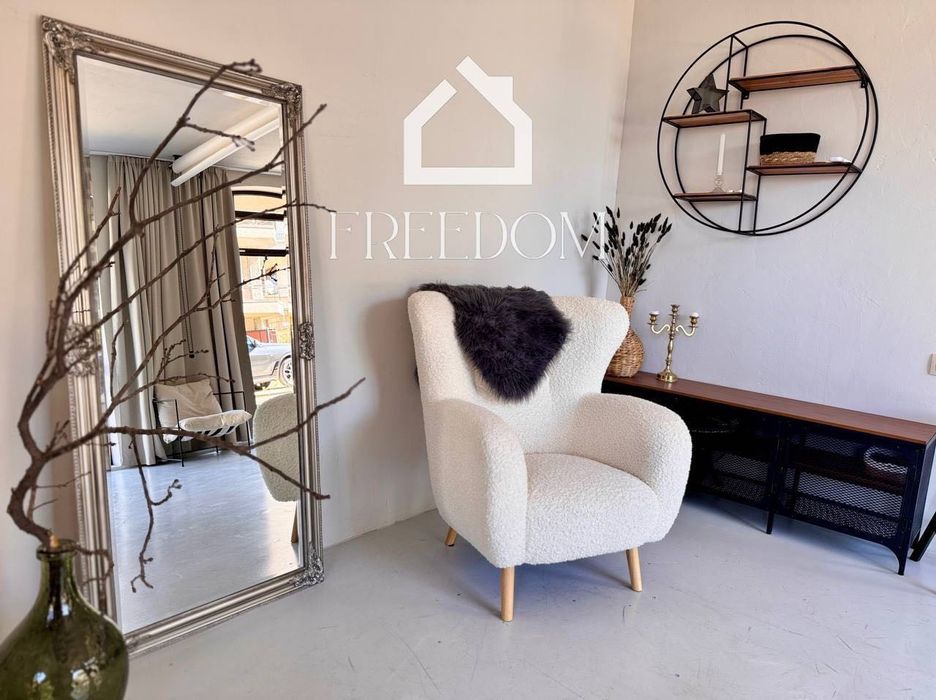 Продава Фотографско студио