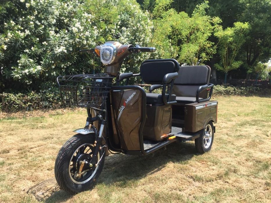 Двуместна електрическа карго триколка MAX MOTORS 1500W BROWN