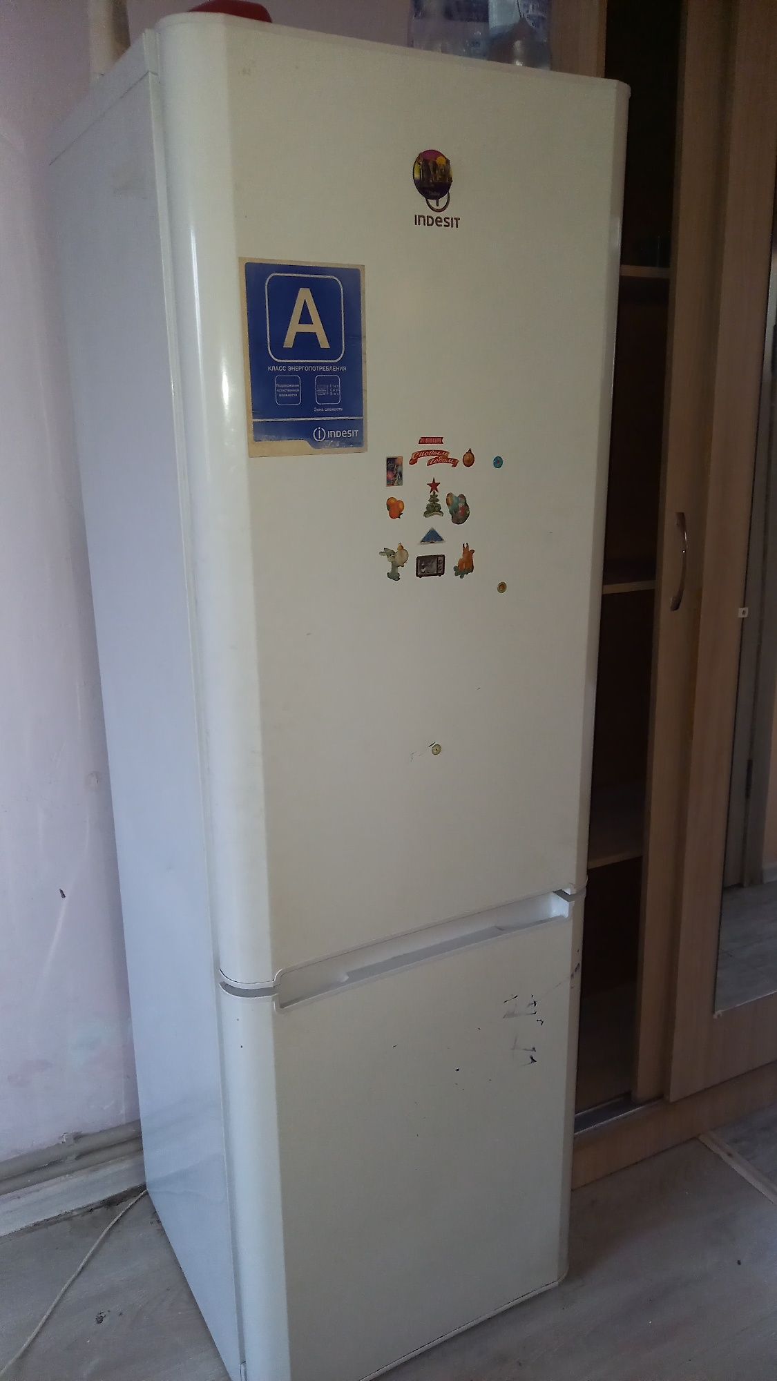 Холодильник индезит