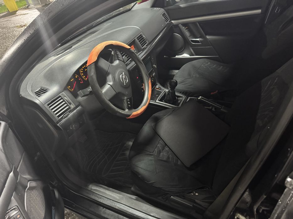 Opel vectra c 2004 1.6 benzina fiscal pe loc itp asigurare valabile ..