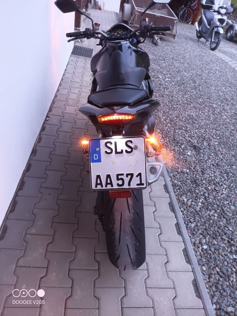 Honda cb 1000 rr