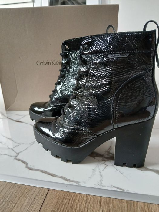 Боти Calvin Klein