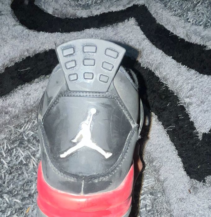 Jordan 4 red thunder