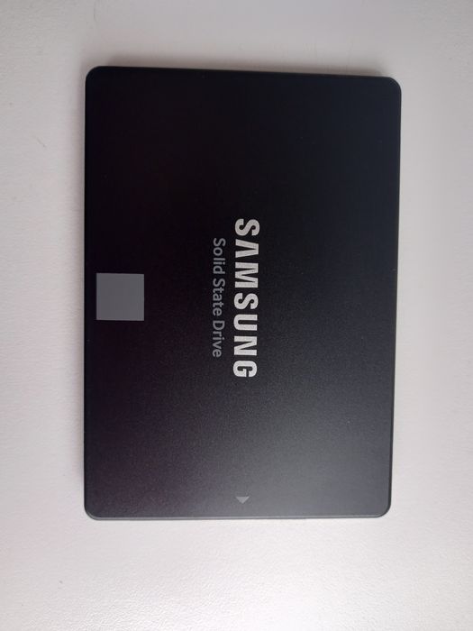 Диск SSD Samsung EVO 870 2.5 500GB SATA3 SSD