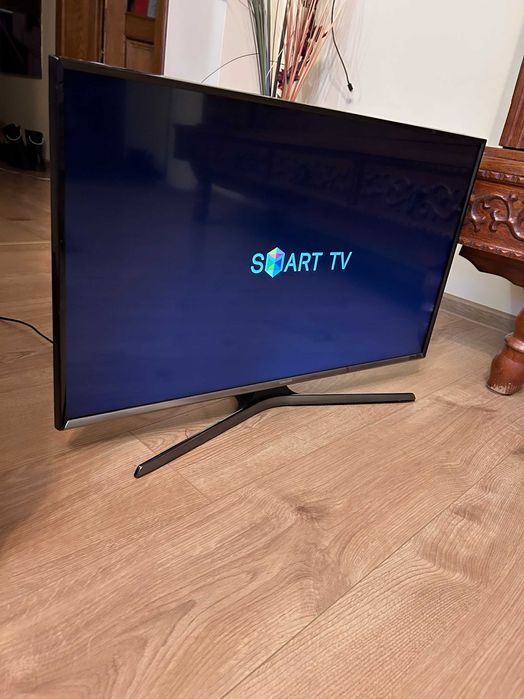 Televizor Samsung 80 cm Smart TV + telecomandă originala