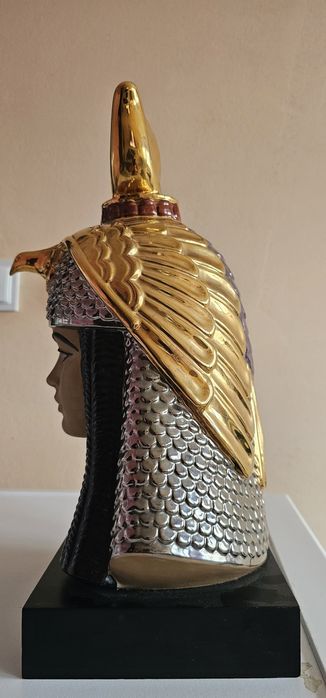 Изида статуетка Marco Giner