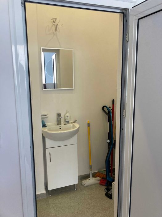 Дава се под наем Магазин в Пловдив, Център - 64 кв.м за 663 € - Снимка #7