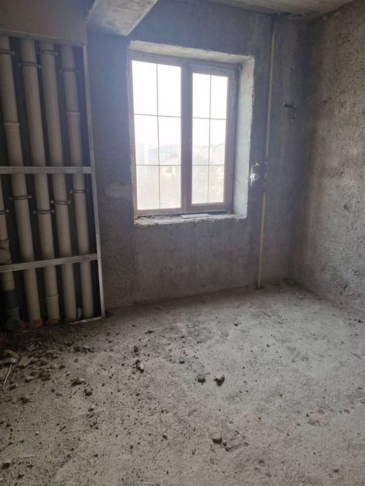 Срочно продаётся 3х -комнатная квартира