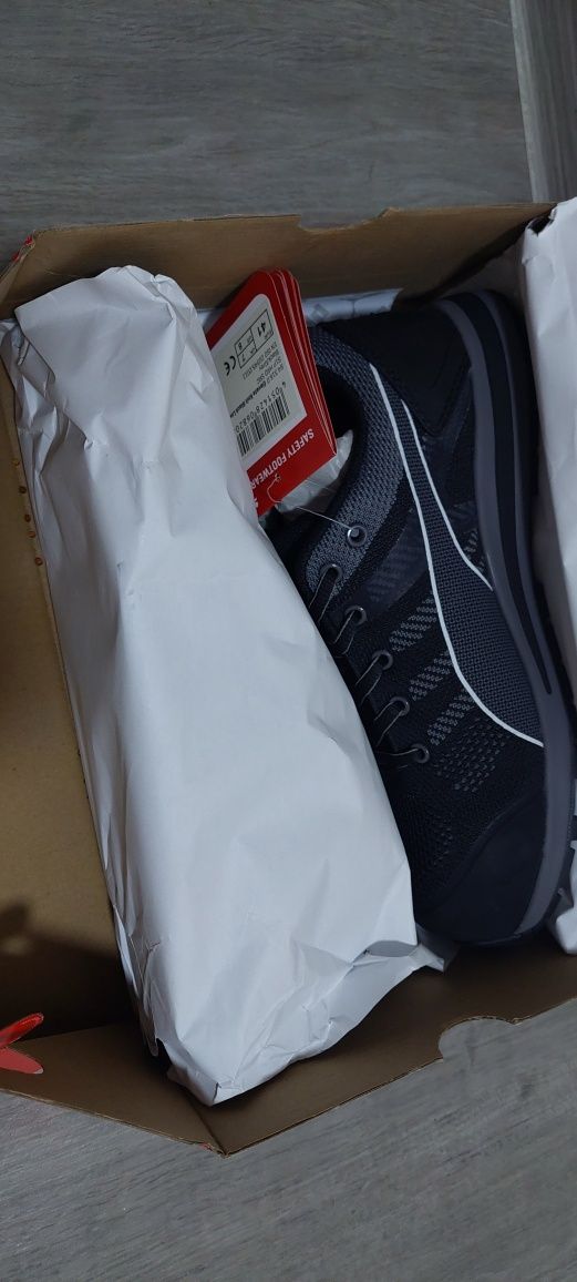 Ниски работни обувки с бомбе Puma ELEVATE Low S1P Ч размер 41
