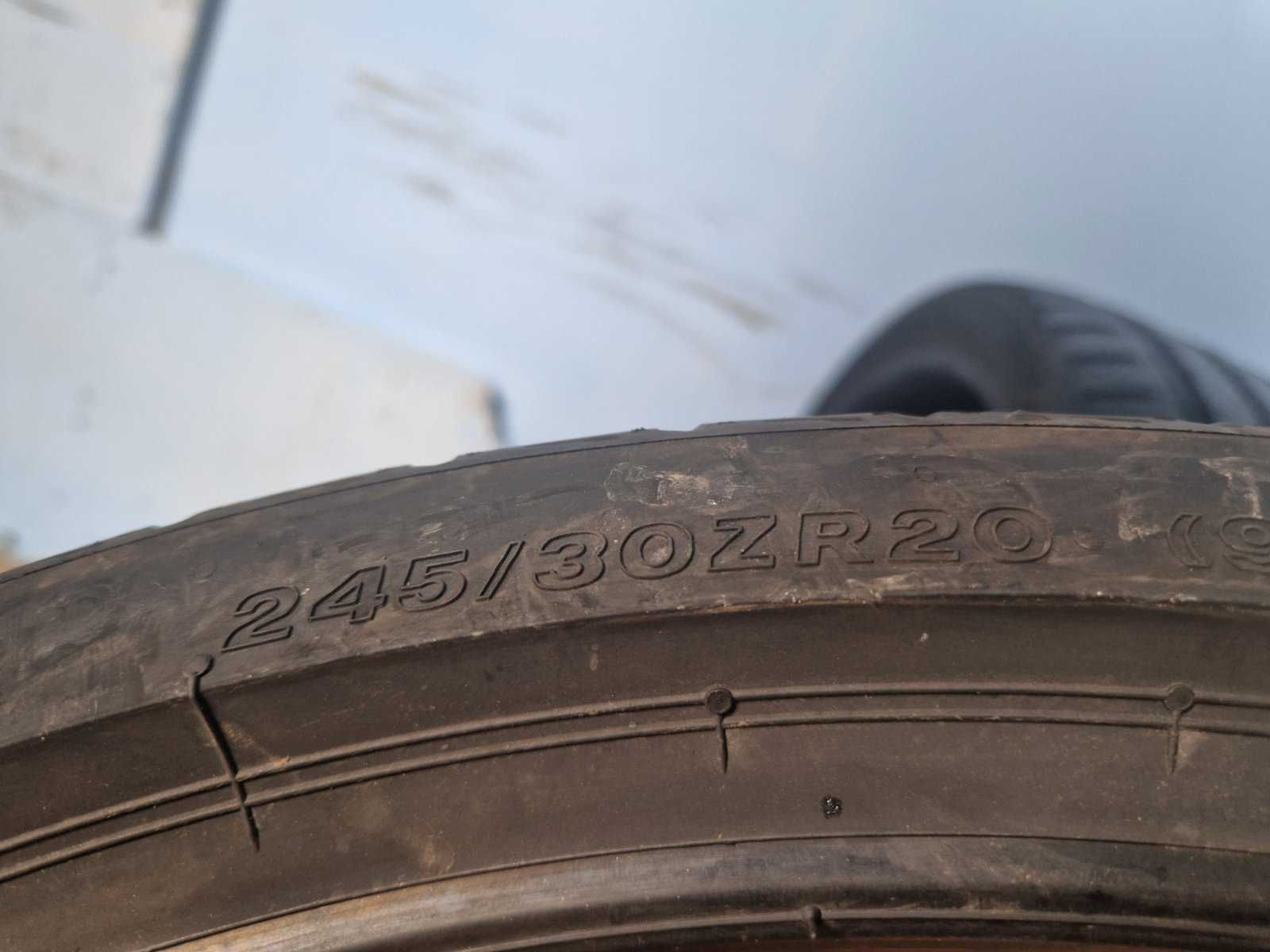 2 Bridgestone R20 245/30/ 
нови летни гуми 
DOT3521