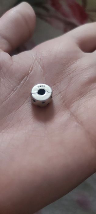 Продам шарм "Пандора"