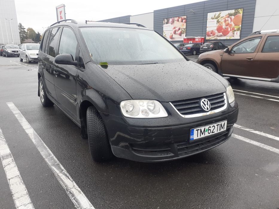 Vând vw touran 2.0