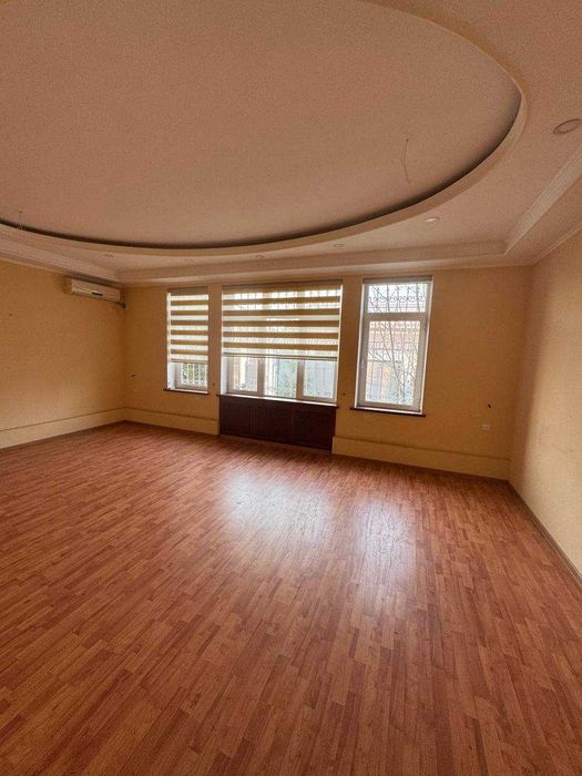 Сдаётся в аренду просторное здание под бизнес