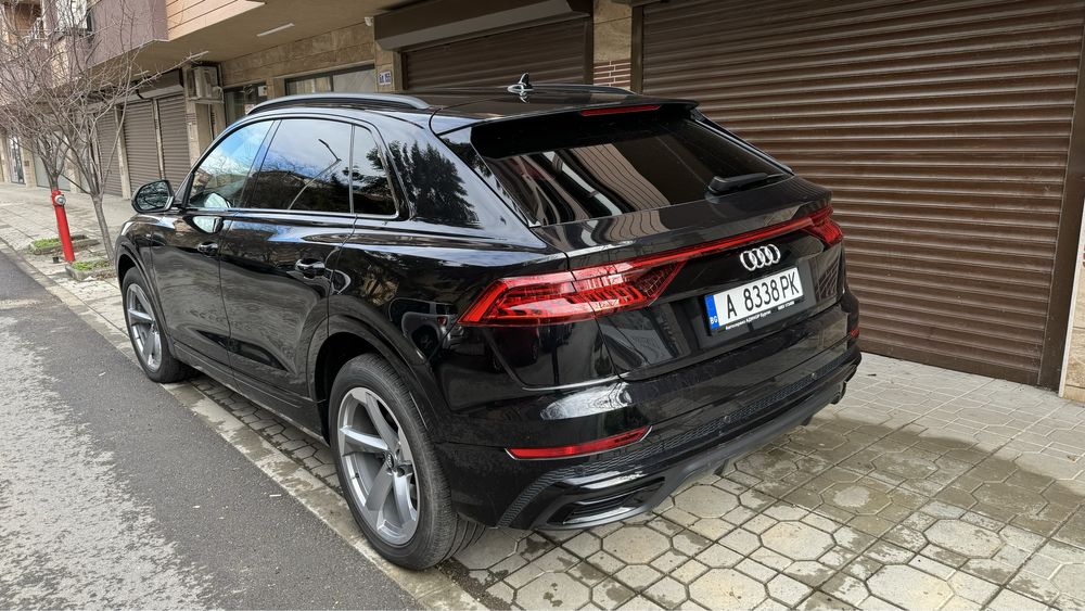 AUDI Q8 S-LINE нов внос