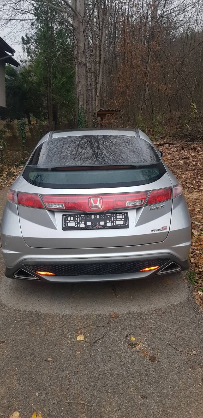Продавам "HONDA " sivic type S