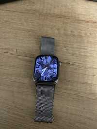 Apple Watch 8, Silver Stainless Steel, Milanese Loop, 41mm