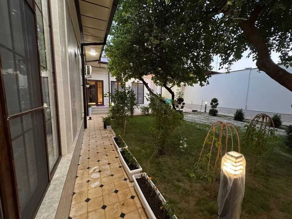 Продается 5-комнатный дом, 3.3 сотки, Яшнабад, ориентир Рисовый мост