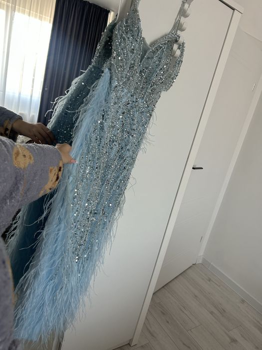 Rochie de seara,full pietre,purtata o singura data,mergeee la xs-s……..