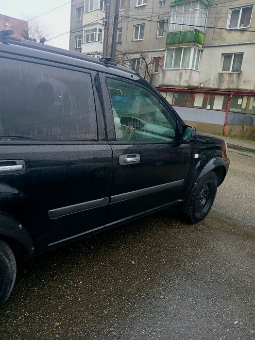 Vând Nissan X-Trail