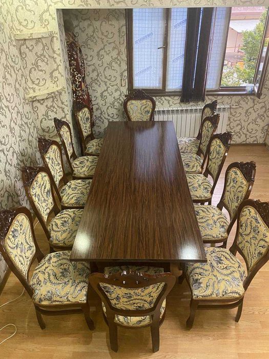 Продается столы со стульями для гостиной также подставка для телев.