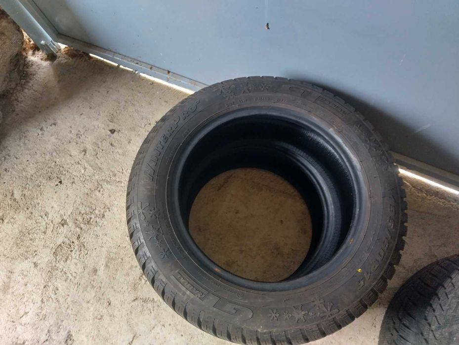 Зимни Гуми 195/60/15