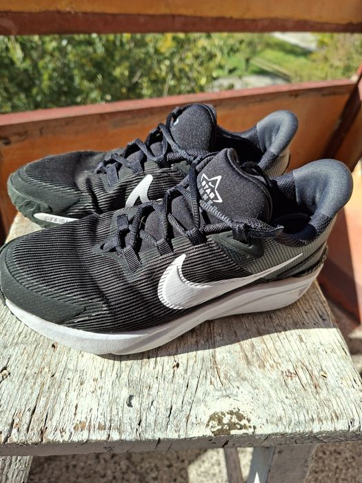 Nike Star runner