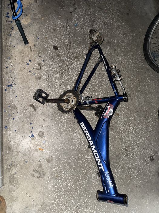 Vand biciccleya pt piese sau toate biciclet dezmembrata