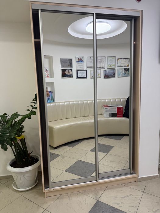 Продам шкаф плательный