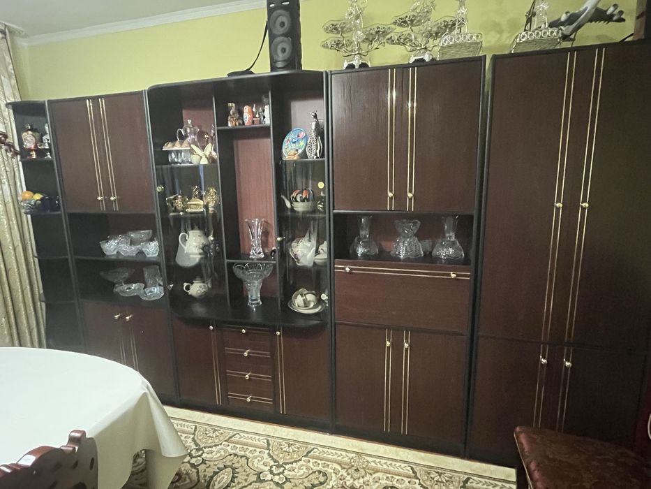 Продам стенку в отличном состоянии