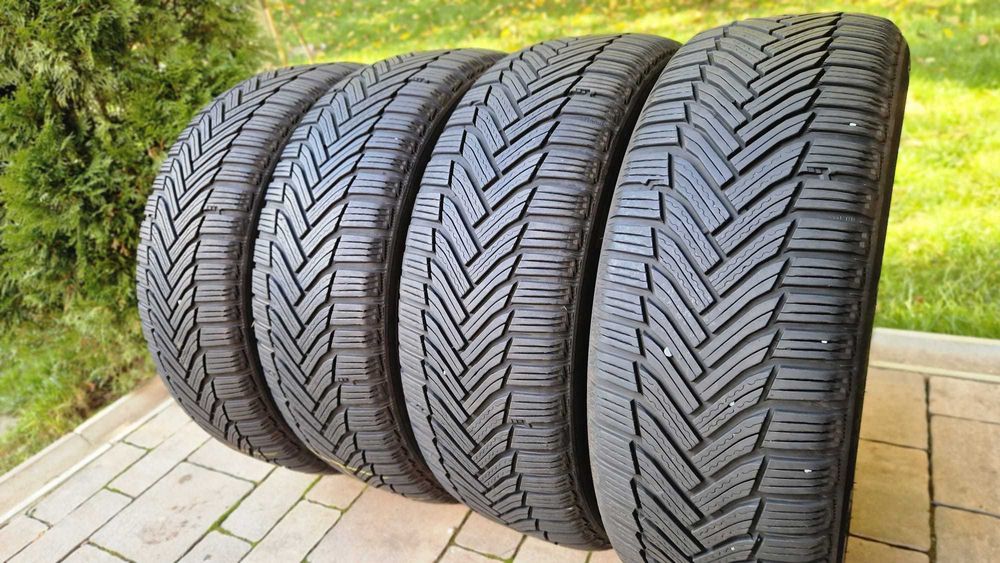 Anvelope iarna 215 55 R 17 Michelin