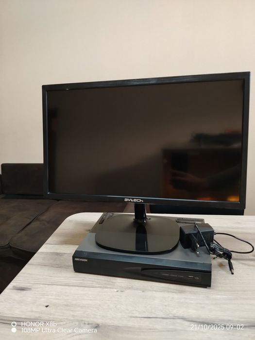 NVR 16 kanal va monitor sotiladi