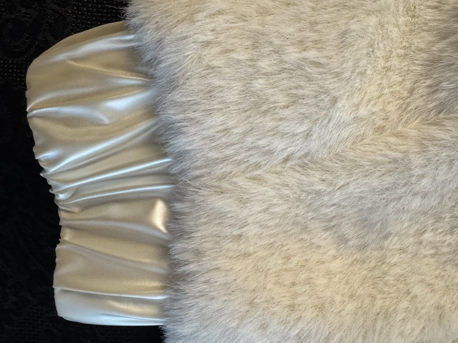 Gucci-Чисто ново оригинално дамско зимно яке S-M размер