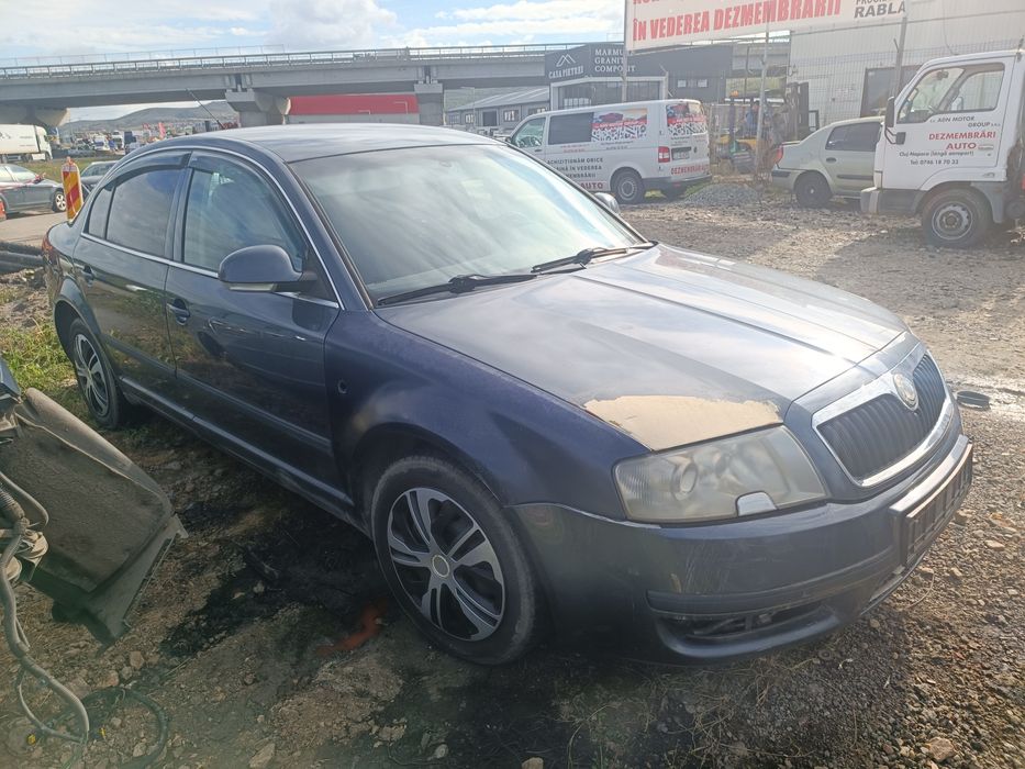 Dezmembram skoda superb, an 2007, motor 2.0 tdi