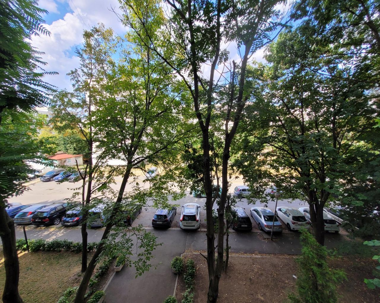 Продава се Тристаен апартамент в София, Дружба 2 - 98 кв.м за 1659 €/кв.м - Снимка #9