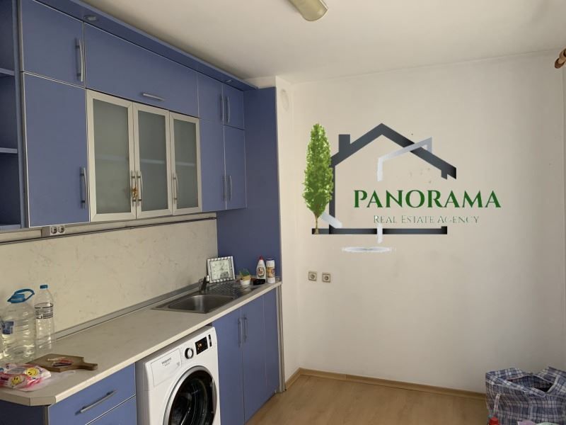 Продава се Двустаен апартамент в Шумен, 5-ти полк - 65 кв.м за 1334 €/кв.м - Снимка #4