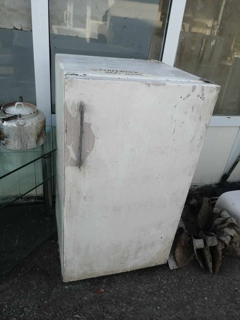 Срочно продам морозилку