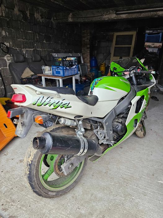 Kawasaki Ninja zx6r